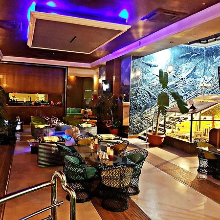 Aquarium Hotel Riaad Buitenkant foto