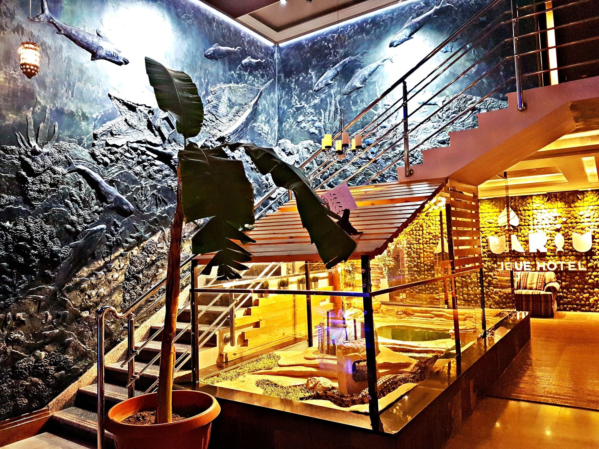 Aquarium Hotel Riaad Buitenkant foto