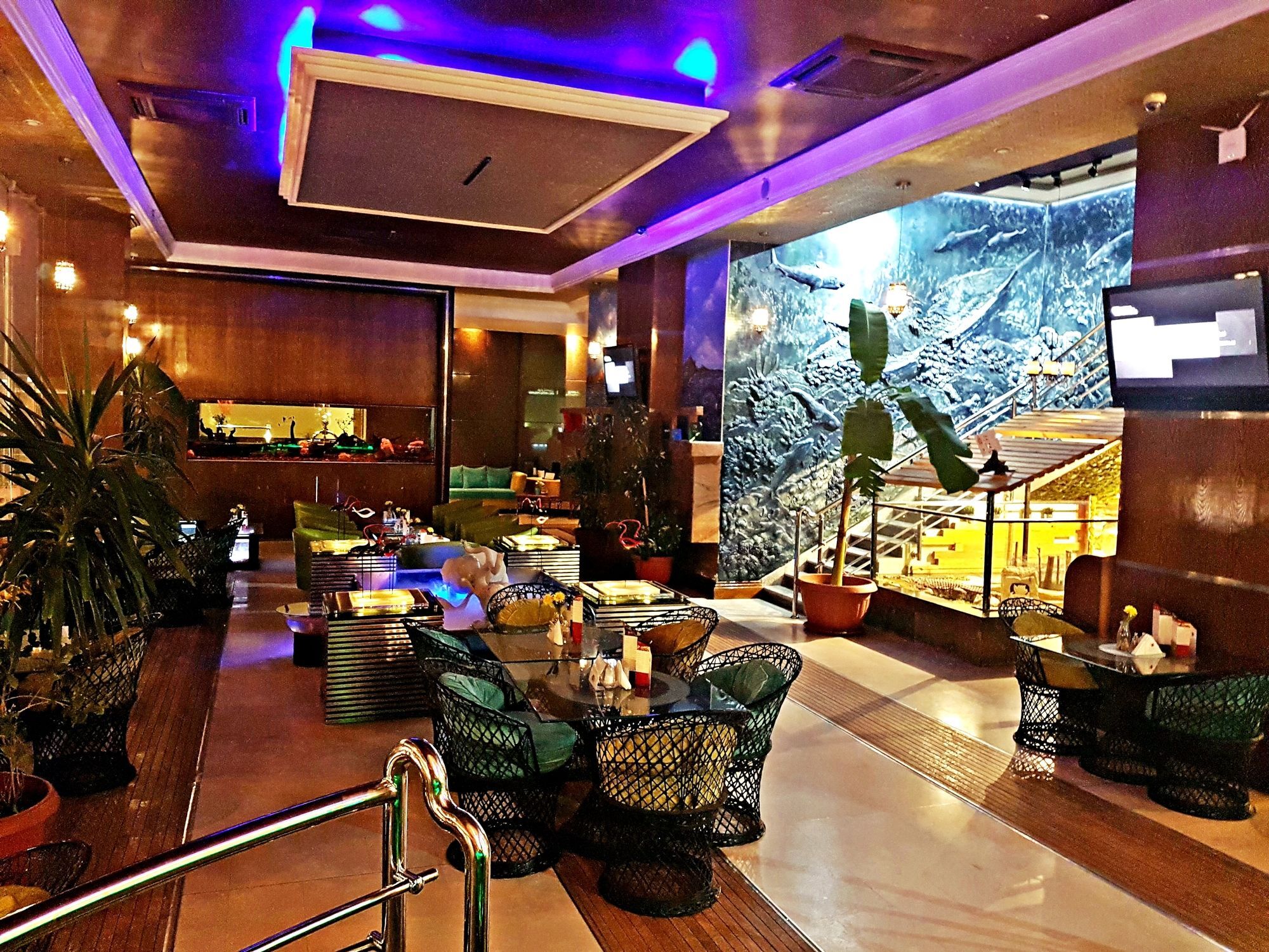 Aquarium Hotel Riaad Buitenkant foto